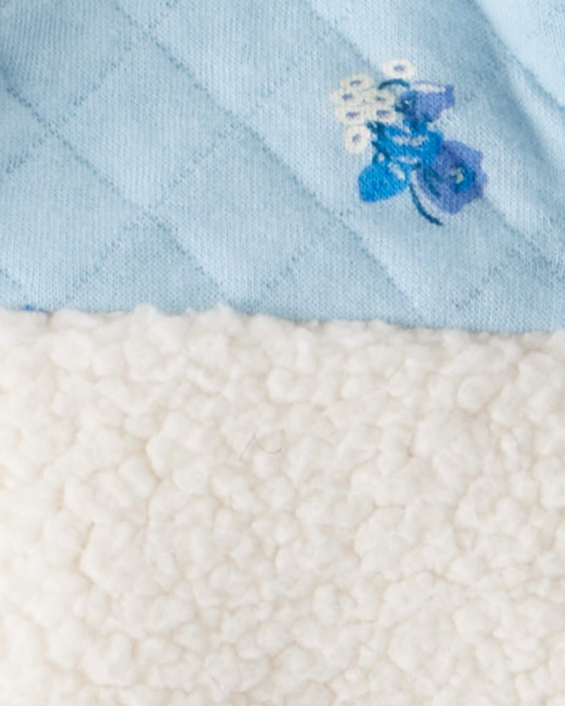 Conjunto tres piezas chaqueta de borreguito, body y pantalón floral azul - Carter's